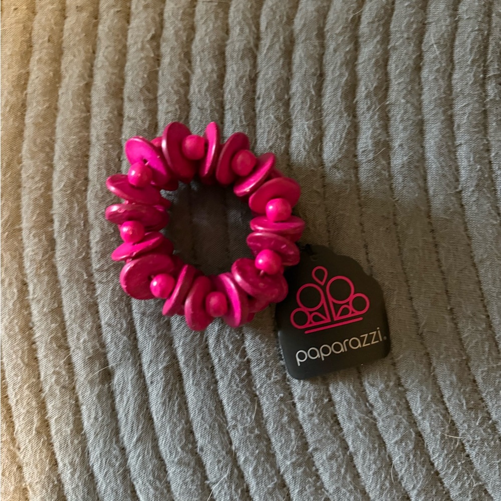 Paparazzi Fuchsia Floral Bracelet